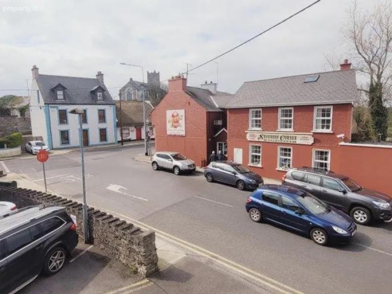 Gardaí appeal for witnesses after house window smashed in Ballyshannon