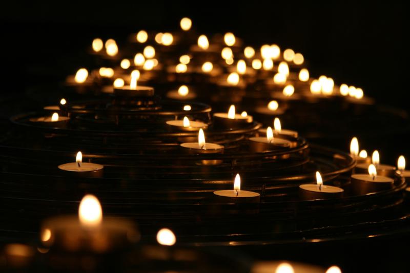 Samaritans to hold candlelit Christmas vigil in Waterford