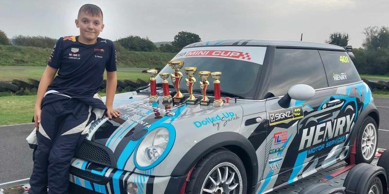 Joshua Henry takes Junior Mini Cup Championship title