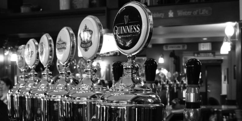Bus load of partygoers saw Gardai bust late night Christmas shindig