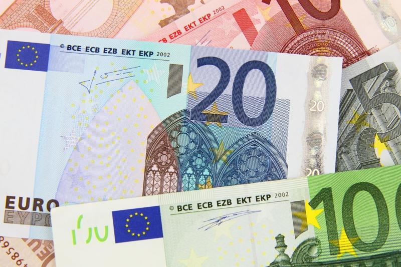 'I have no money left at the end of the month' - Expert spots major flaw in spending