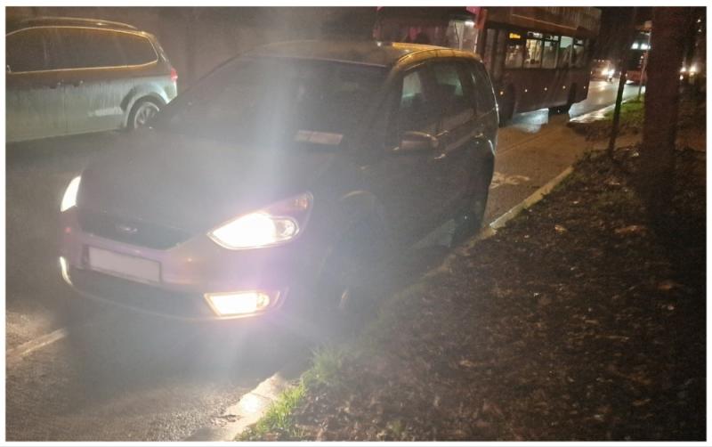 National: Gardaí arrest motorist for overtaking 'several' vehicles in bus lane while over the limit