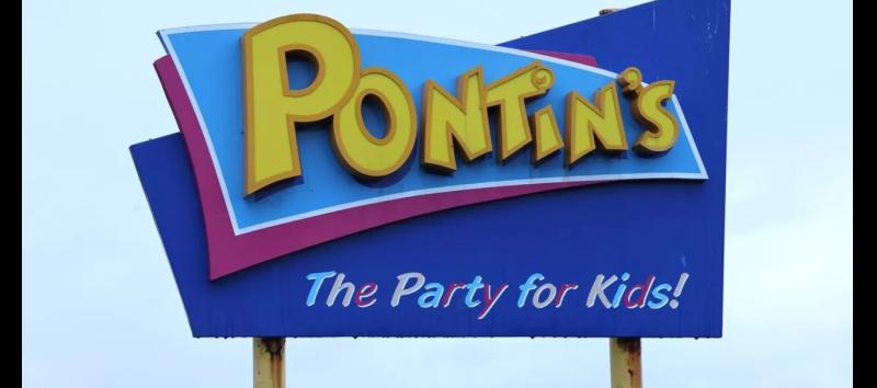 British holiday firm issues apology as blacklist of 40 Irish surnames comes to light