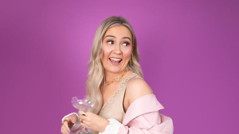 Comedian Enya Martin is headed for An Grianan Theatre in Letterkenny
