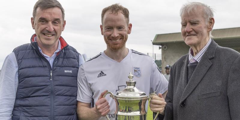 Death mourned of Donegal's 'Mr Football', Dessie Kelly 