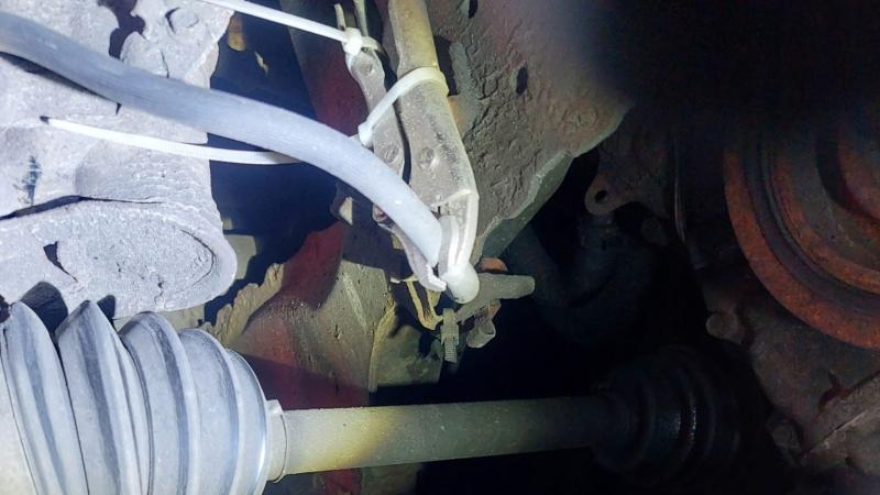 Garda&iacute;  seize car and describe makeshift car set-up as 'shockingly dangerous'