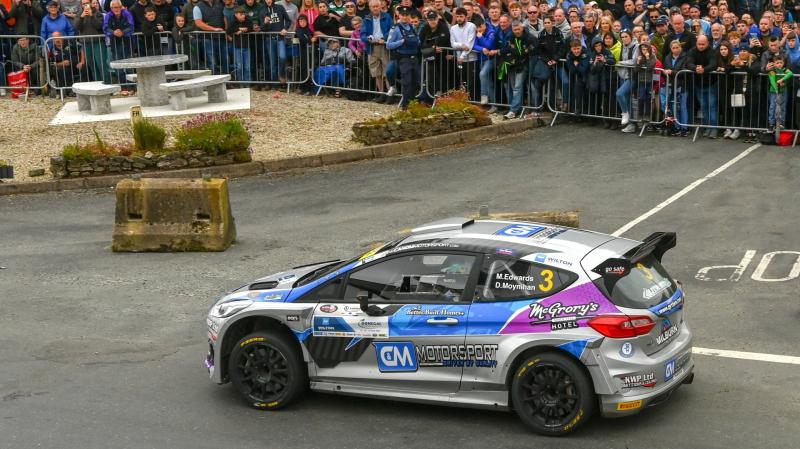 Edwards goes into the final day as the leader with Devine finishing Day 2 strong