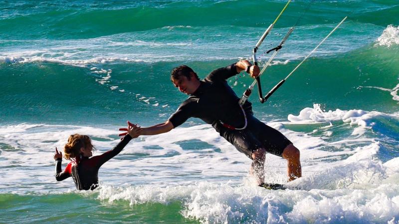 Local photographer captures spectacular father and daughter snap at Carrickfinn