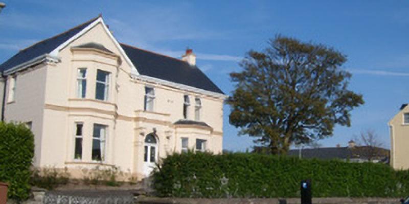 Gardai probe criminal damage at Ballyshannon Parochial House