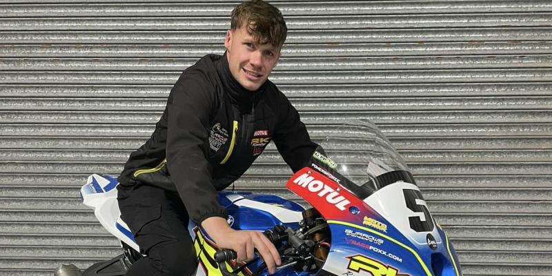 Richard Kerr links up with RK Racing for Sunflower Trophy Races