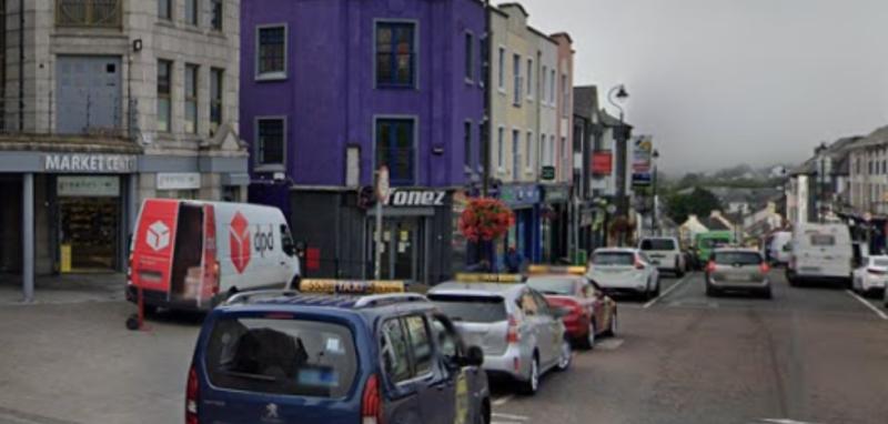 Teenager injured in afternoon  assault on Letterkenny’s Main Street