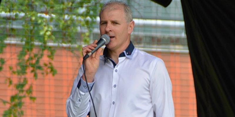 ‘Hurts like hell’: Donegal singer's suicide awareness event to encourage talk