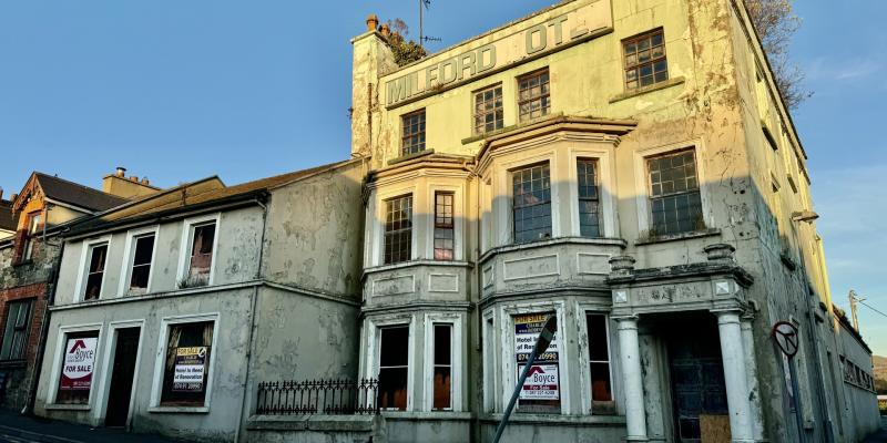 Public safety concerns raised over Milford Hotel building