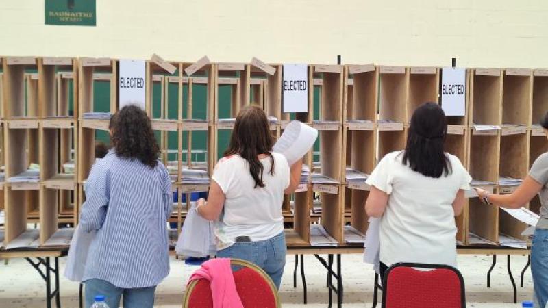 Donegal electorate rises ahead of battle for ballots