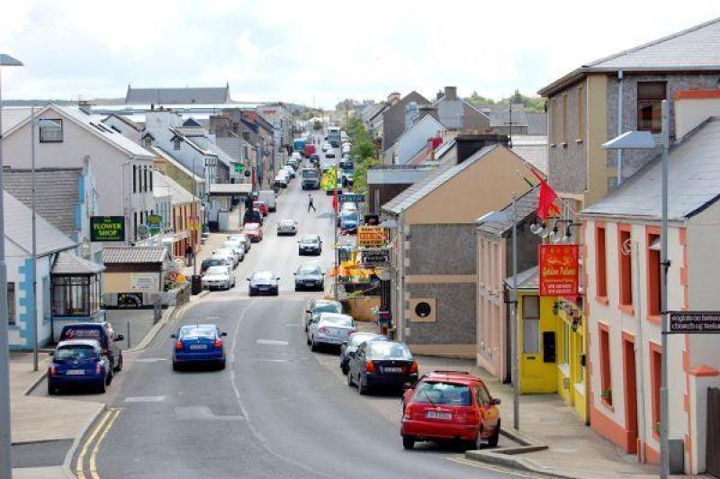 'A number of panes of glass' smashed at Dungloe business premises
