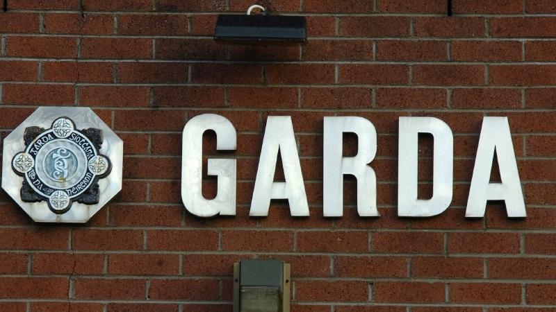 Two front windows of house smashed after stone-throwing incident in Lifford