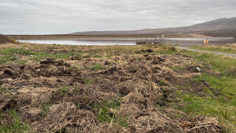 Manure dumped beside public water supply in Donegal