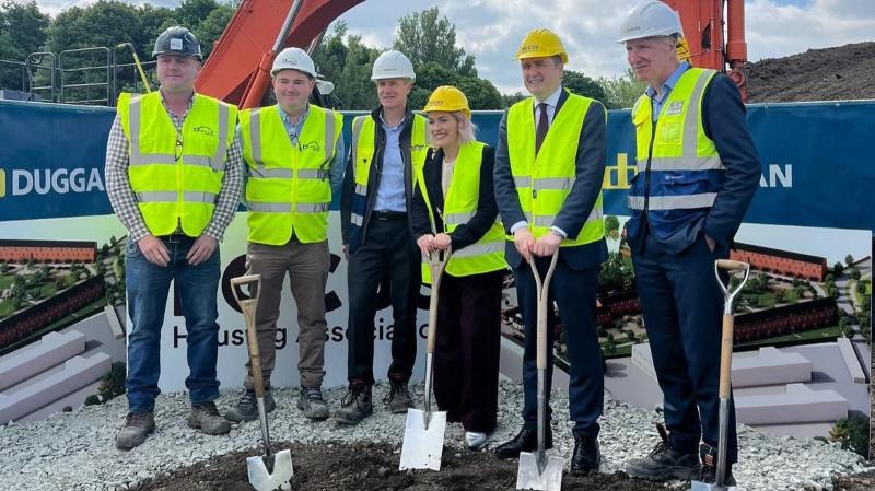 John and Chris Duffy, left, pictured with Seamus and David Duggan, Dublin Lord Mayor Emma Blaine and Minister for Housing James Browne on site in Cabra, Dublin. 