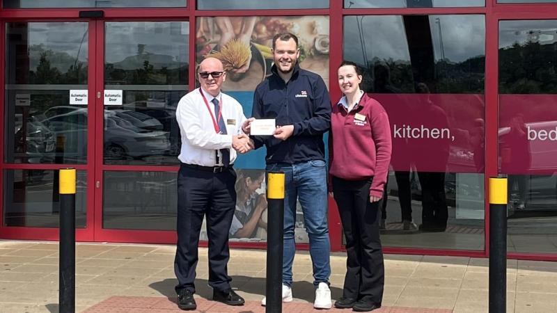 Arranmore RNLI receives €1,000 donation from Homestore and More Letterkenny