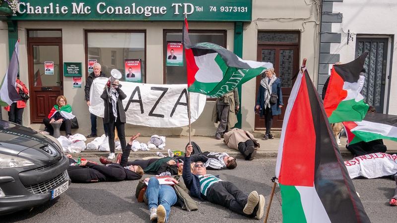 Third anti-war protest outside Minister McConalogue’s office in Carndonagh