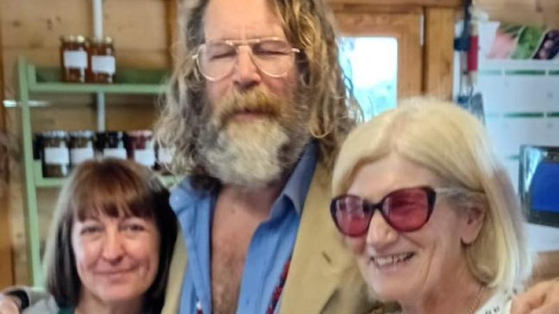 Raphoe’s Ballyholey Farm Shop visited by Hothouse Flowers singer Liam Ó Maonlaí