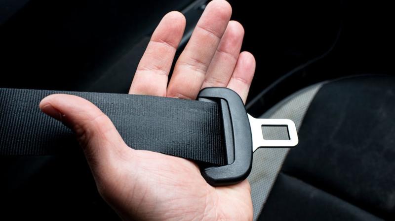 Moville motorist fined €250 after being spotted by gardai not wearing his seatbelt