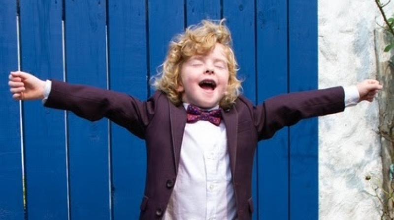 TG4’s Fleadh25 star Séamie Séan Ó Braonáin purchases new suit with busking money