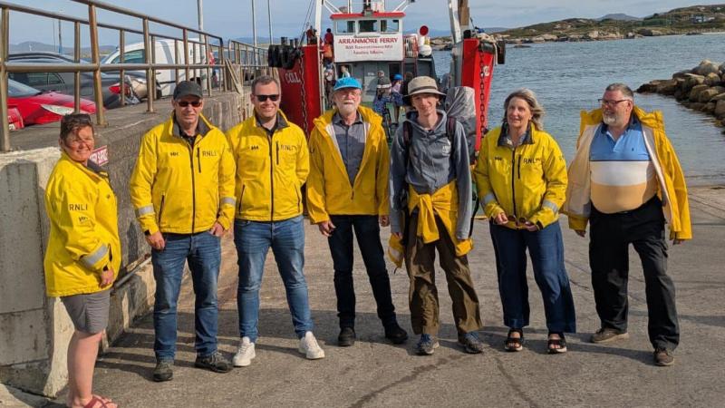 Inspirational teen's 390km walk to Dún Laoghaire raise  €2,000 for Arranmore RNLI