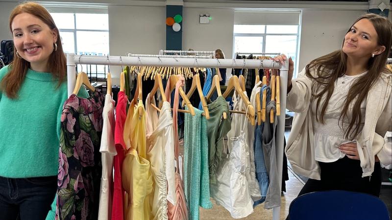 Shopping ‘Spraoi’ pops up with sustainable style in Carndonagh this weekend