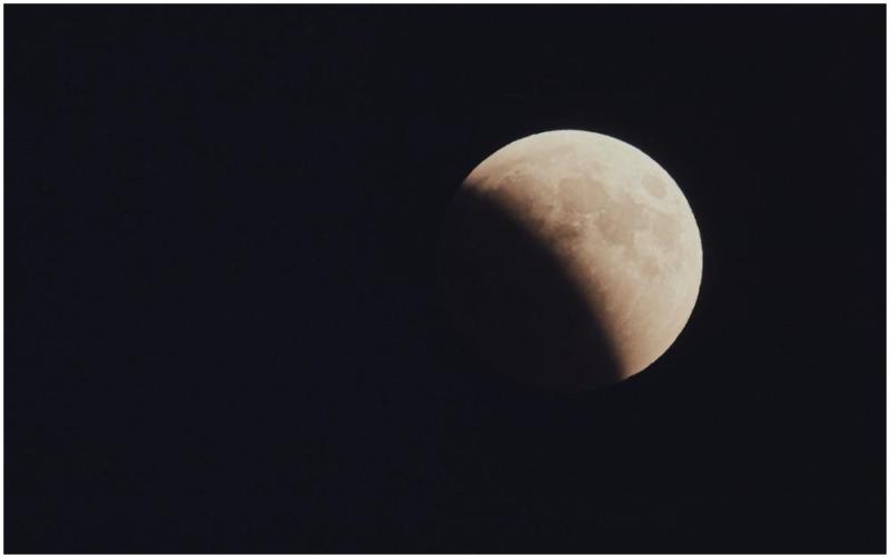 Donegal stargazers encouraged to check out Sunday's Partial Eclipse of the Moon 