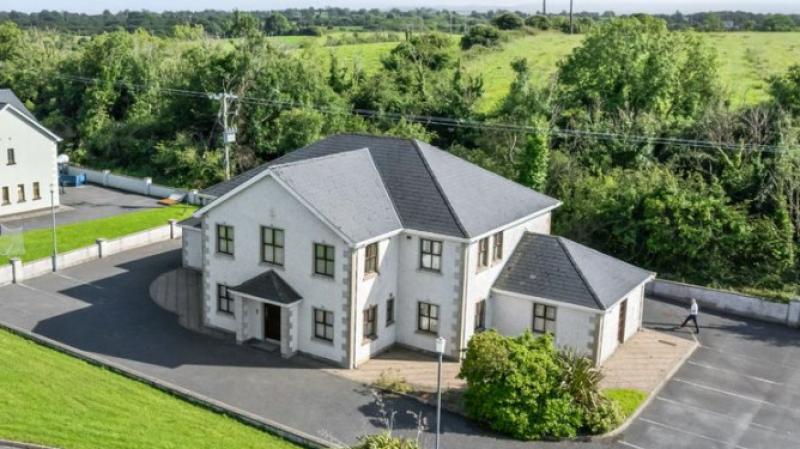 Former Ballyshannon National B&B Ireland Headquarters up for commercial sale