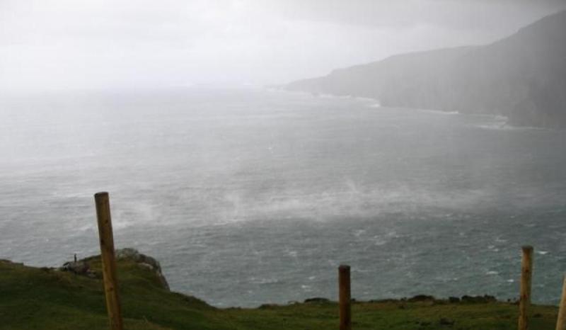 Showers in Donegal to start with some heavy and a chance of isolated thunderstorms