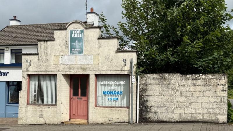 Stranorlar offices of former Senator, Brian Ó’Domhnail up for online auction sale