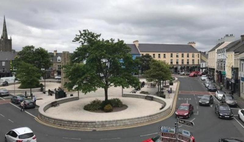 Male duo sought after attempted takeaway restaurant burglary in Donegal Town
