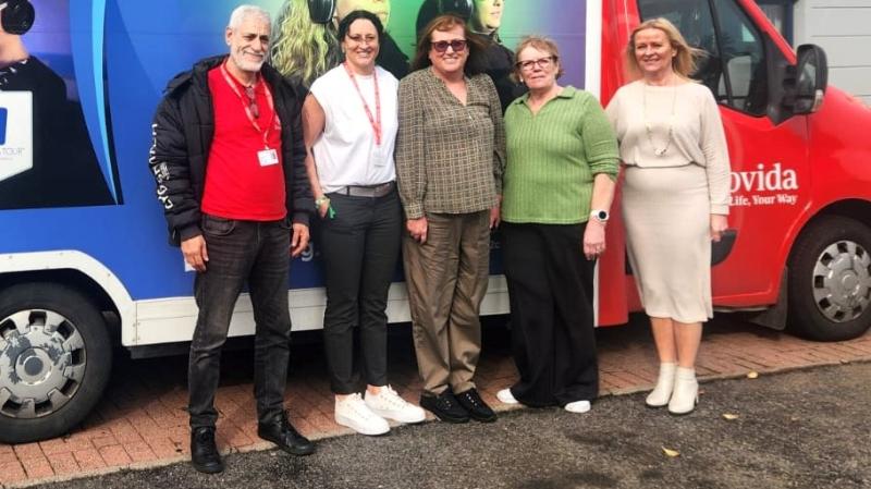 Dementia tour bus visits Letterkenny in immersive educational tour