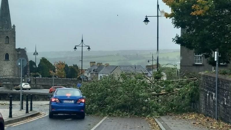 Orange Wind Warning remains in place in Donegal until 10pm tonight