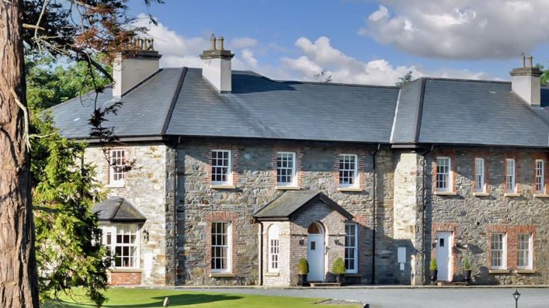 Donegal wedding venue granted permission to remove limited season for business
