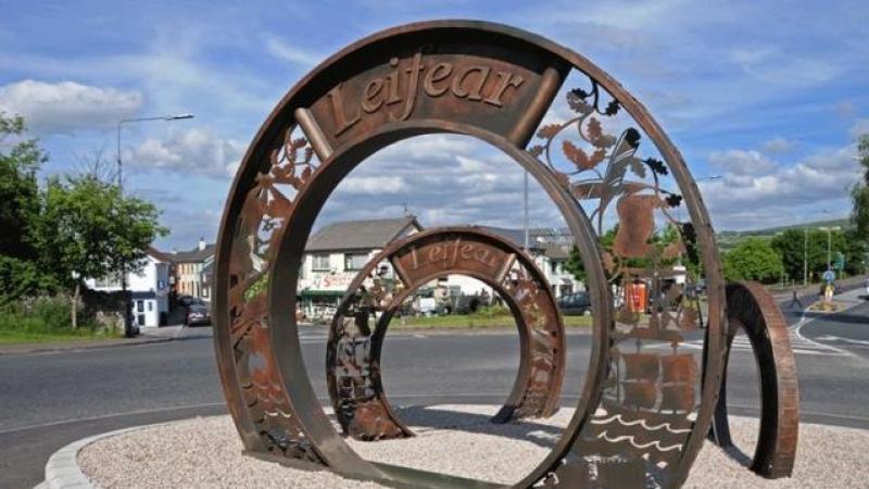 Three vehicles &lsquo;badly damaged&rsquo; and windows smashed in Lifford