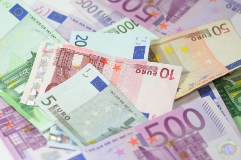 Delight as Letterkenny player wins &euro;100,000 on Millionaire Raffle on New Years Eve