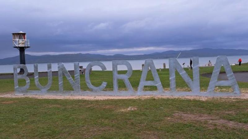 Driver flees after striking a car parked at Buncrana Shorefront