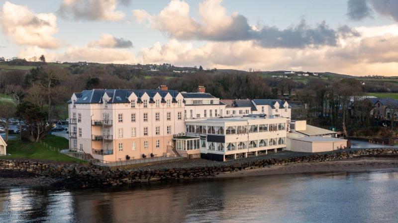 Redcastle Hotel looks to add extra seating to popular bar