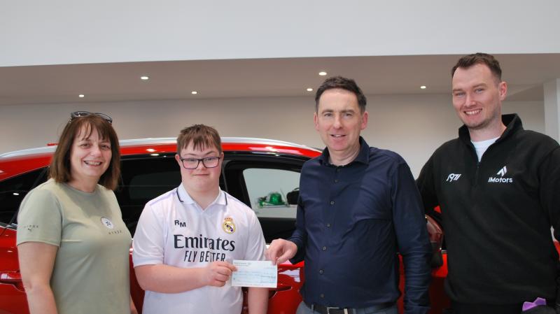  iMotors make generous donation to Donegal Down Syndrome Association