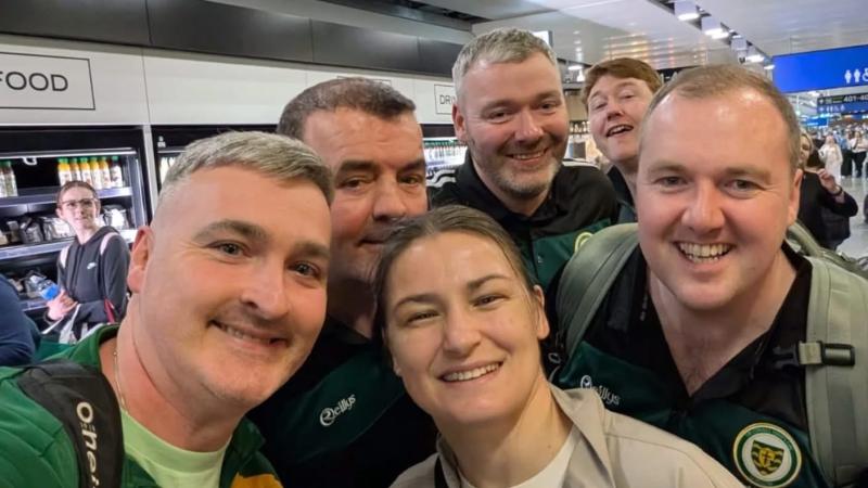 T&iacute;r Conaill Harps, Glasgow meet boxing icon Katie Taylor on way to Philadelphia 