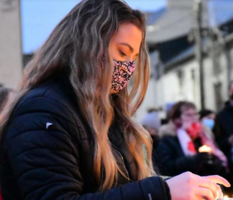 Many attend candlelit vigil in Ballyshannon in memory of Ashling Murphy