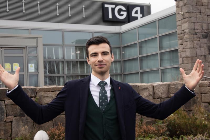 Beidh Darren Ó Dubhgáin ar Raidió na Gaeltachta ag caint faoi obair chruaigh