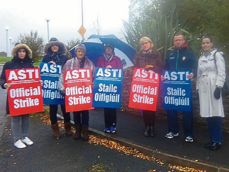 Loreto Secondary School, Letterkenny reports plans to close in event of ASTI action