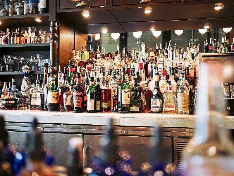 Poll - should pubs in Donegal and elsewhere be allowed to open?