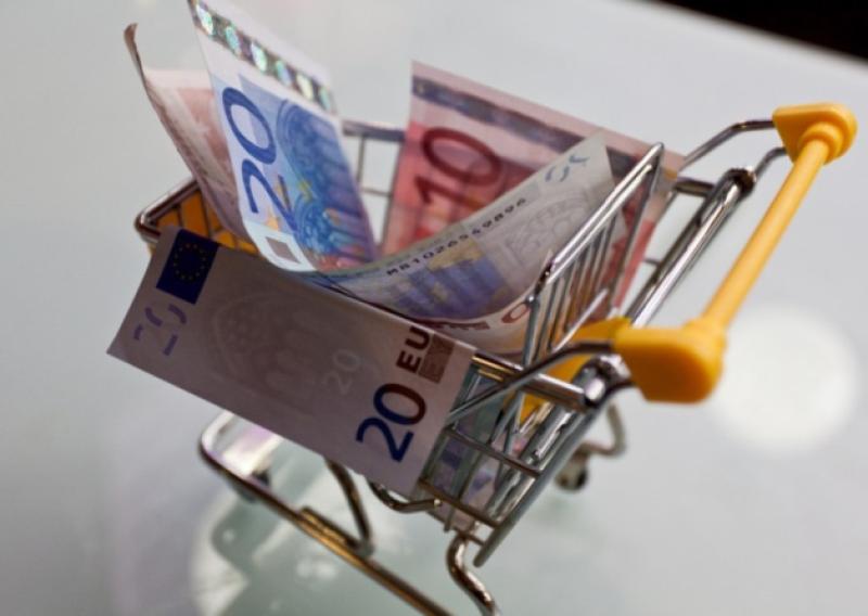 Donegal TD expresses deep disappointment over latest disposable income figures
