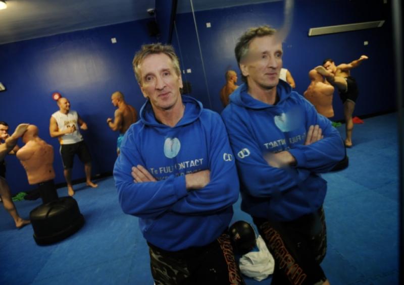 Kickboxing guru Toland hangs up his gloves 