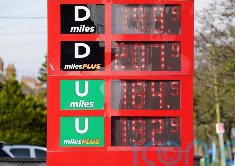 'People are panicking out there' - Doherty tells Dáil reduced excise duty already eroded